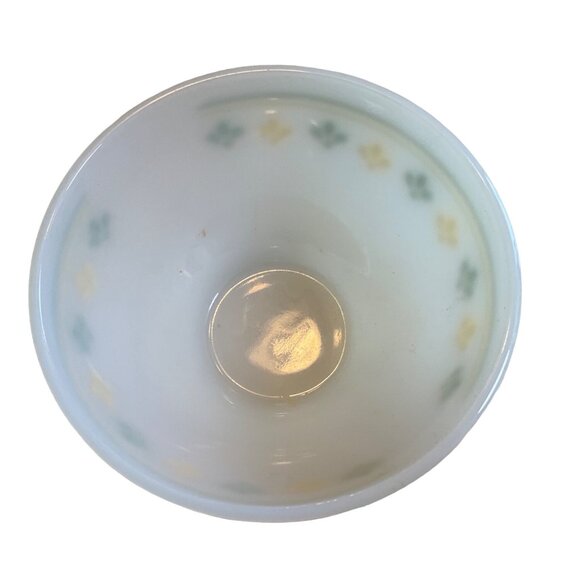 Thermocrisa Mexico 5” diameter Bowl Milk Glass Green and Yellow Design‎ - Picture 3 of 5
